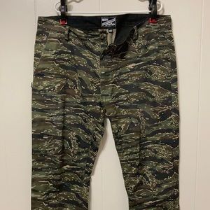 DGK Tiger Camo Straight Fit Chino Pants Size 40